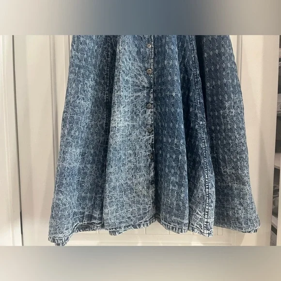True Vintage Blue Denim Pleated Long Button Down Skirt Women’s Size XS/S Western - Picture 3 of 9